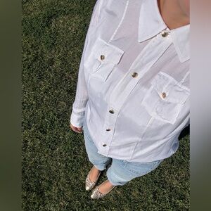 Banana Republic Cream Shirt with Gold Buttons